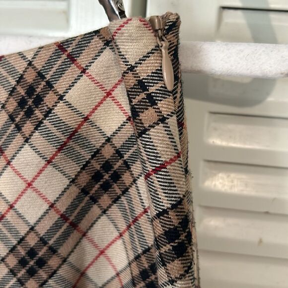 Worthington plaid A-line lined skirt, size 8 P - Picture 3 of 6